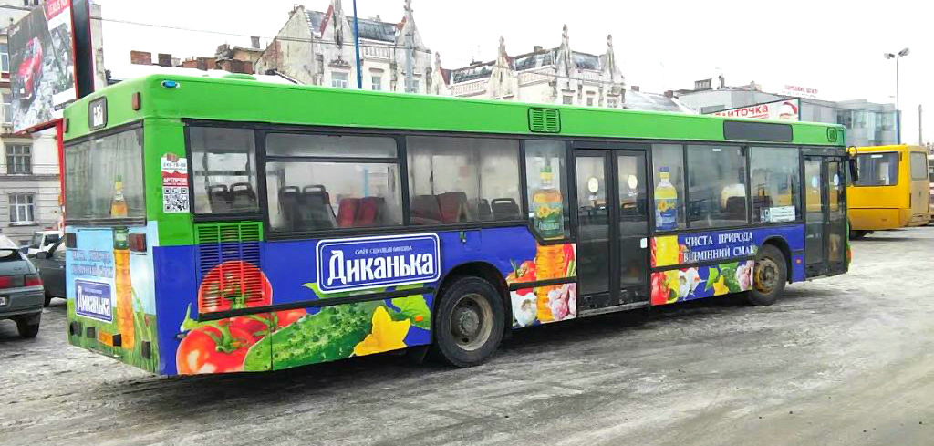 Реклама на автобусі Реклама на автобусі