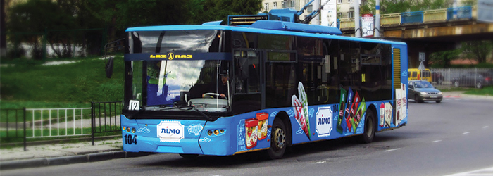 реклама на троллейбусах